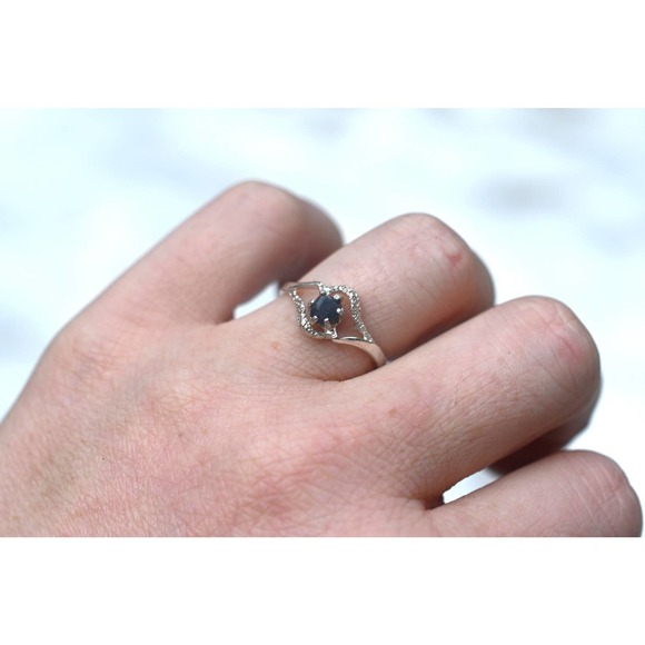 Montana sapphire ring, alternative engagement rings size 3 4 5 6 7 8 9 - Picture 2 of 3